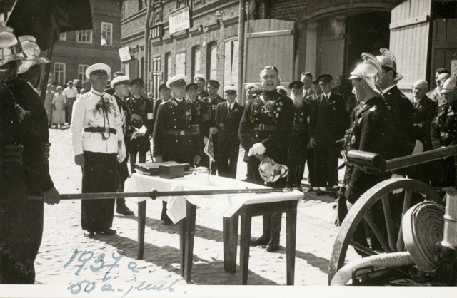 Petseri Vabatahtliku Tuletõrjeühingu 50. juubeli paraad