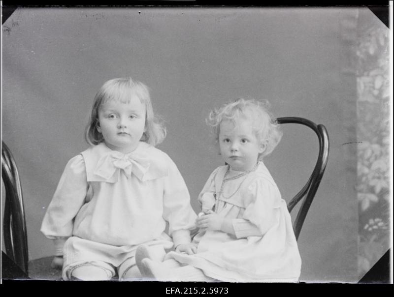 Vennad Kurt (Curt) Justus von Mensenkampff (vasakul) ja Otto Oswald Karl von Mensenkampff.