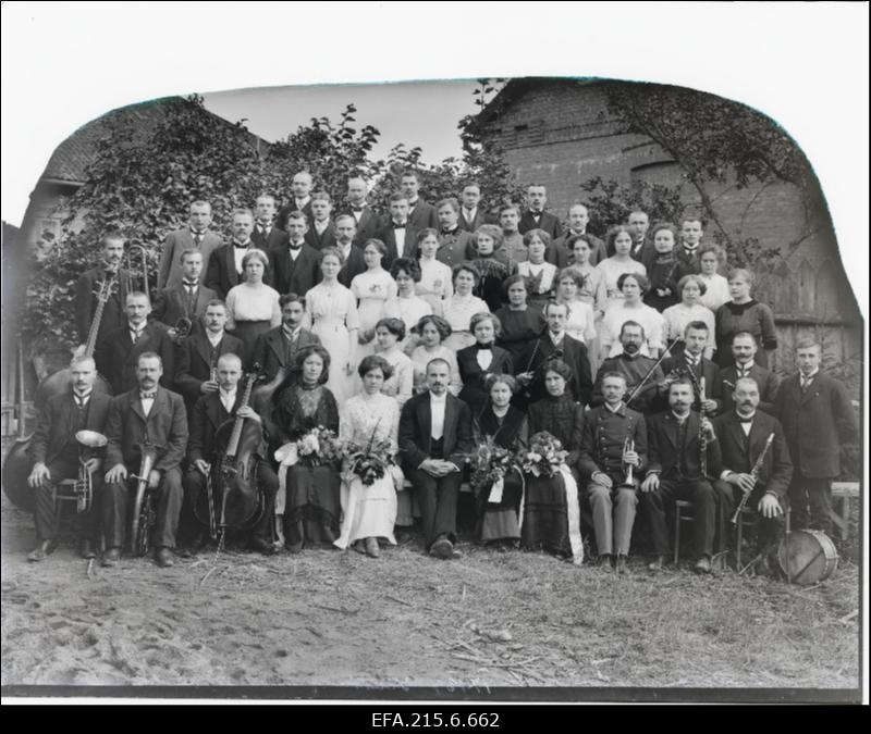 Viljandi Koidu seltsi koor ja orkester.