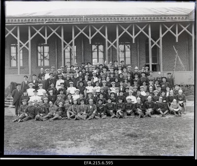 Tuletõrjujate kongressist osavõtjad.  duplicate photo