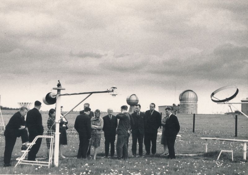 Foto. Haapsalu rajooni koolide direktorid külas Valga rajoonis 22.-24.mai 1966.a. Tõraveres. 
Foto: Ilmarine Möldri.