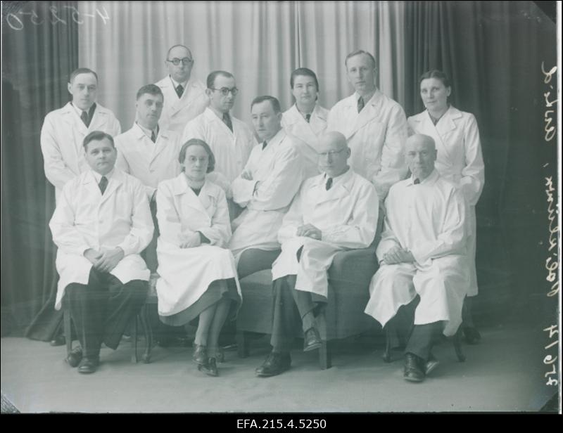 Viljandi polikliiniku arstid.