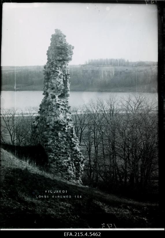 Viljandi ordulossi varemed.