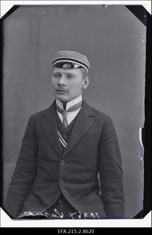 Üliõpilane Lorup [Lurup].