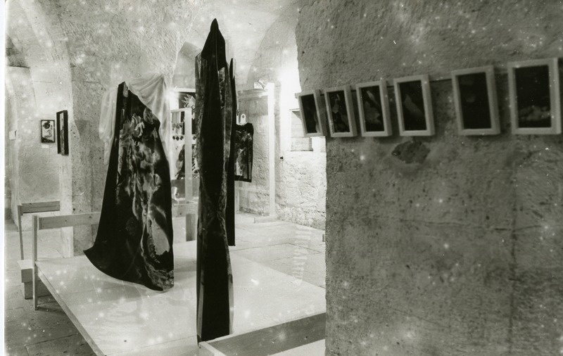 Kuressaare linnus: Marati kunstniku Maire Valdma tekstiilinäitus