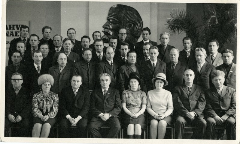 Kingissepa MEK-i parteialgorganisatsioon parteipiletite vahetamise päaval