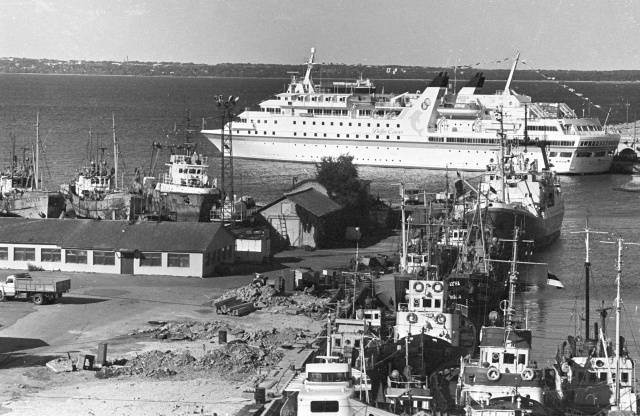 Laev "Delfin Cruises" Tallinna sadamas.