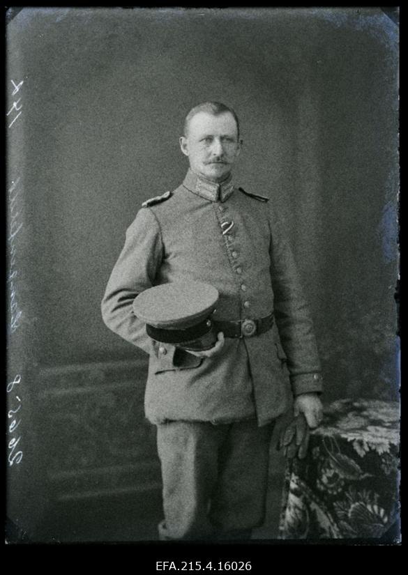 Sõjaväelane Langenfeldt.