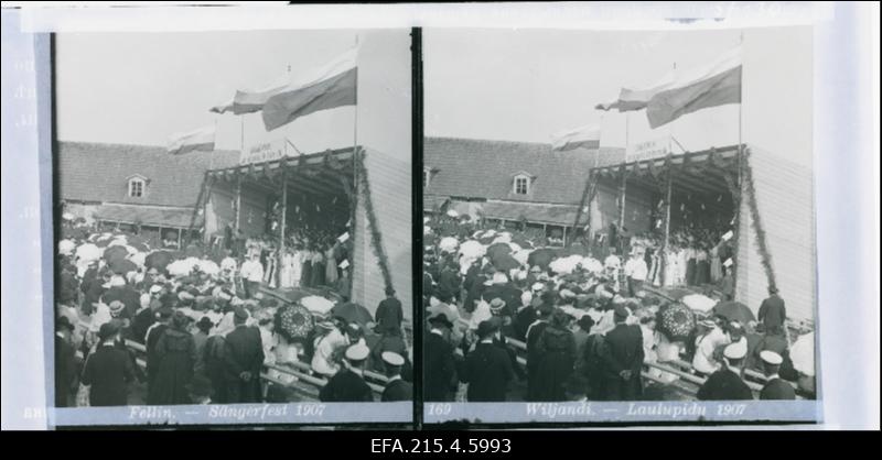 Vaade Viljandi lauluväljakule 1907. aasta laulupeo ajal.