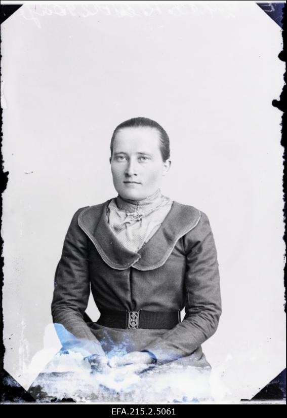 Liisa Teder Suure-Kõpu vallast, Tooni talust.