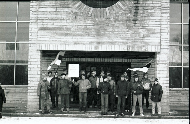 fotonegatiiv miiting Paides veebruar 1990