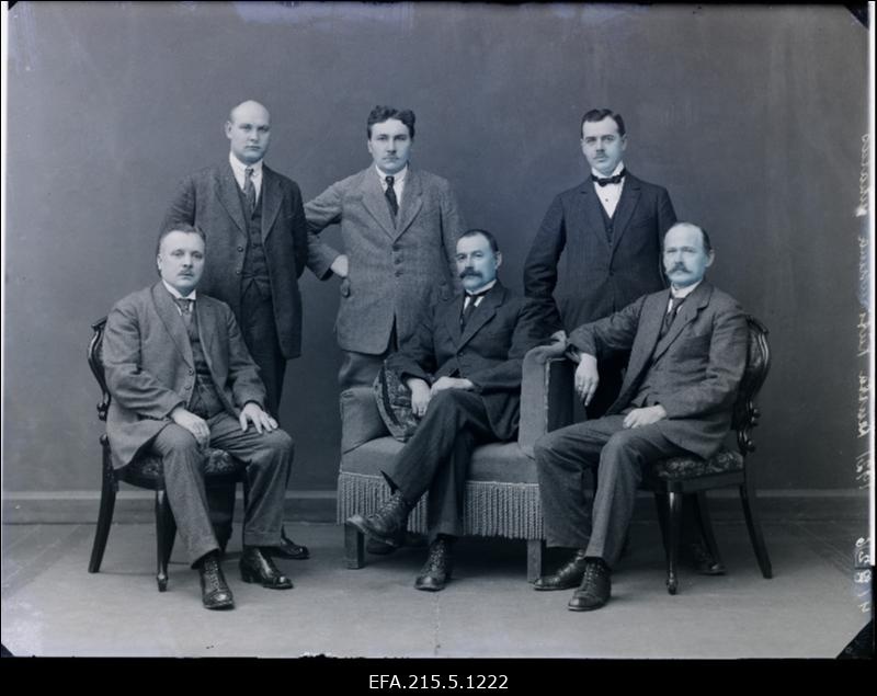 Kütirühma juhatus 1921. a.