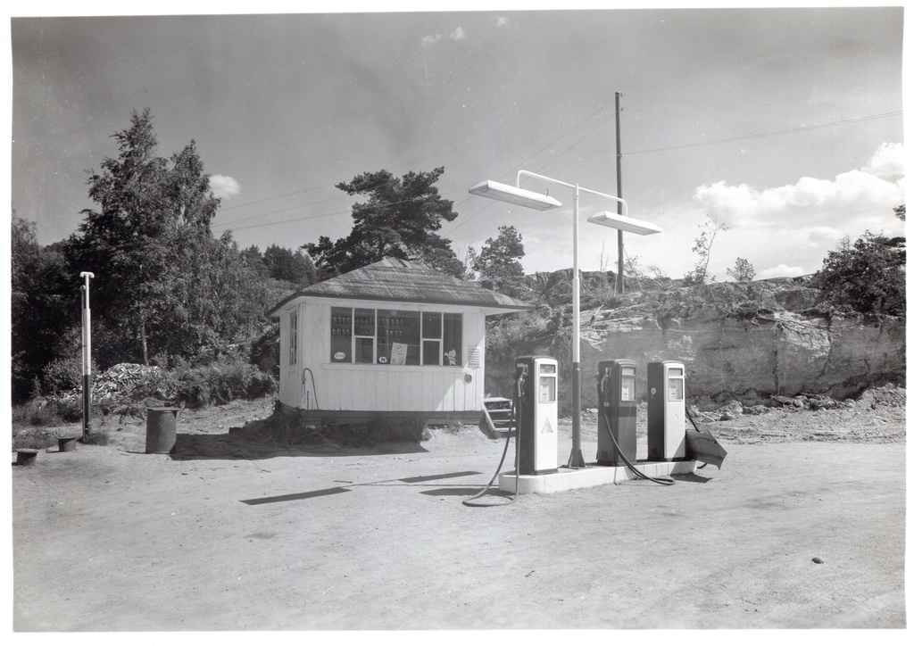 Bensinstasjon. Svinesund Bensinstasjon.