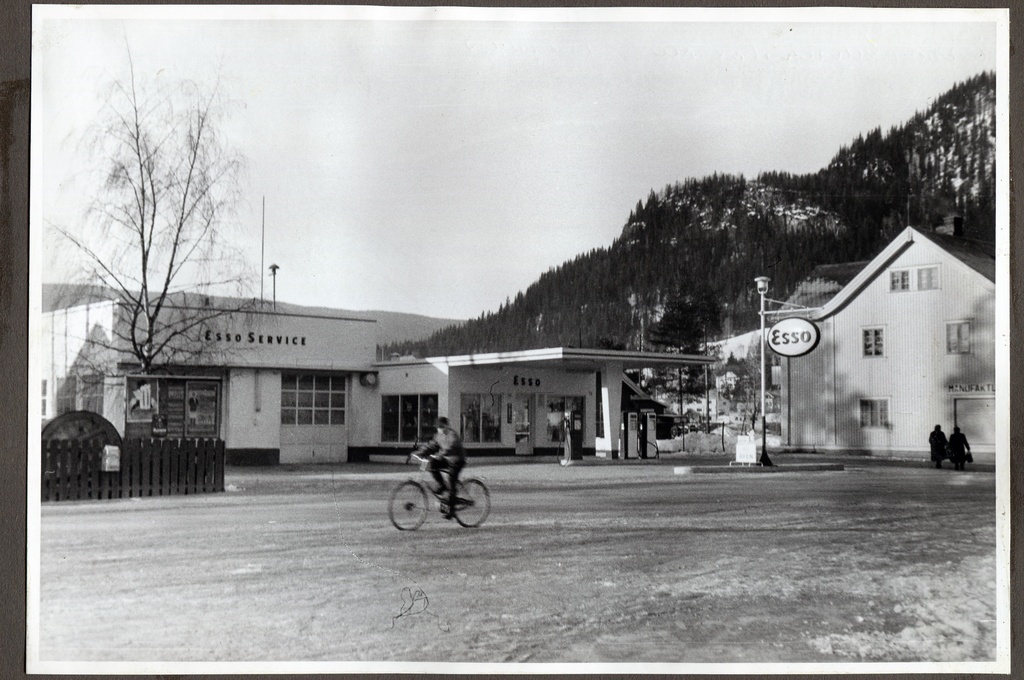 Bensinstasjon. Fagernes. Oslo District, Gjøvik Sone.