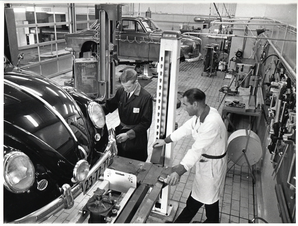 Bensinstasjon. Sannergaten Auto Clinic.