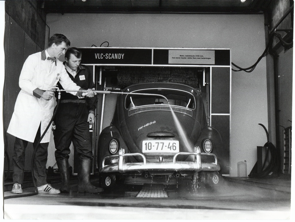 Bensinstasjon. Sannergaten Auto Clinic.