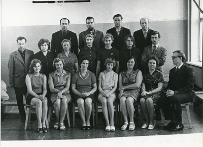 Iisaku kooli õpetajad, 1974.a  similar photo