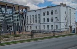 Building of the Rakvere Department of Eesti Pank. Arh. Ferdinand Adoff. Photographer J. Triefeldt rephoto