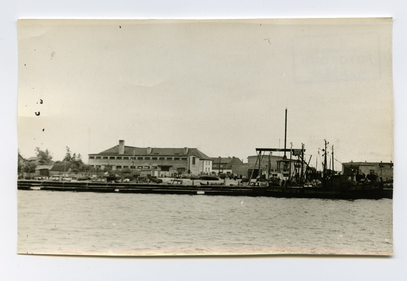 Admiral Nahhimovi nimelise kalurikolhoosi sadam Haapsalus