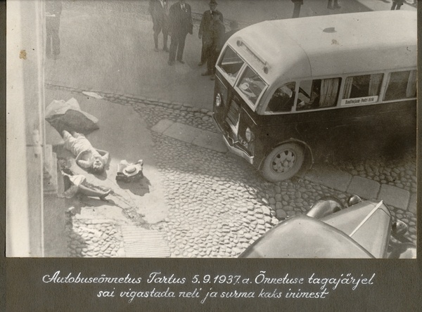 Foto Autobussiõnnetus Tartus 1937