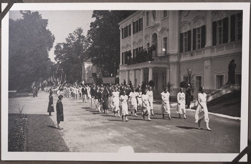 Võimlejad Eesti Mängude? avadefileel 1934