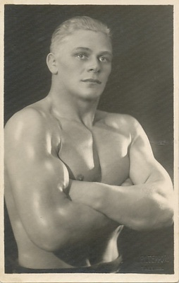 Maadleja Kristjan Palusalu portree 1936  duplicate photo