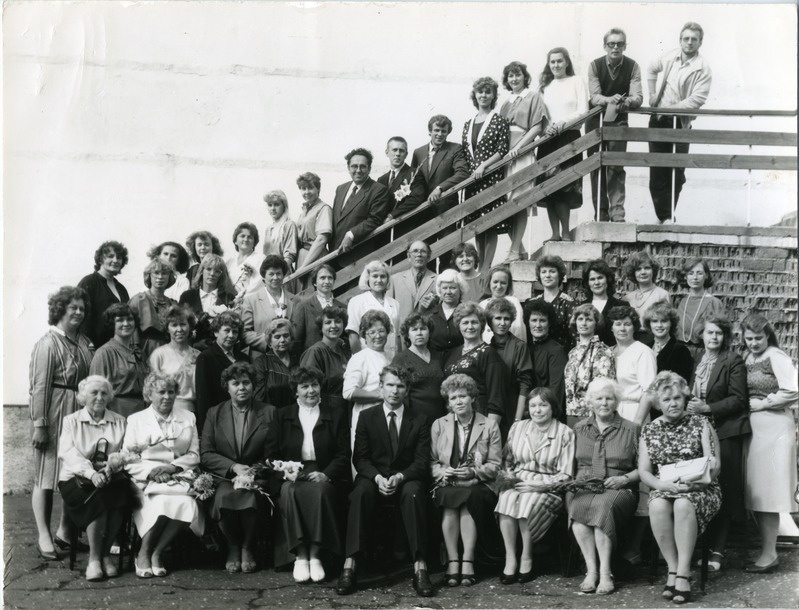 Kingissepa II Keskkooli õpetajad 1. sept. 1986.