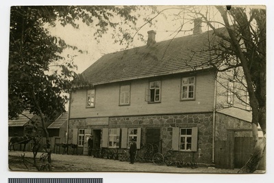 fotopostkaart, Kolga-Jaani khk, Kolga-Jaani Tarvitajate Ühisuse kauplus, postitempel 30.12.1929  similar photo
