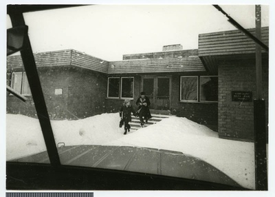 foto, Kolga-Jaani khk, Kolga-Jaani kolhoosi kontor, talv 1979, foto E. Veliste  similar photo