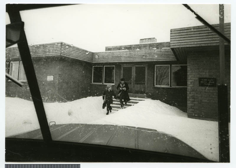 foto, Kolga-Jaani khk, Kolga-Jaani kolhoosi kontor, talv 1979, foto E. Veliste