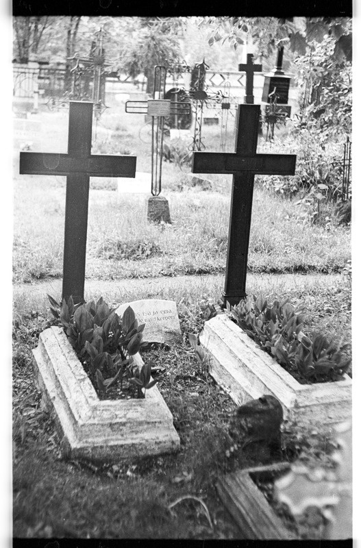 Käsmu kalmistu, metallristid, Pauline Pruun (1863-1933), Gustav Pruun (1861-1931)