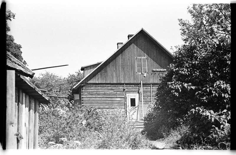 Elamu, Tõugu (Lahemaa), Mikurahva (Uustalu) talu