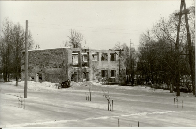 foto varemed Türil Viljandi tänaval 1986