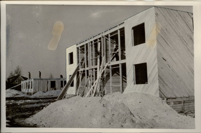 foto, uued elamud Türil 1957.a.