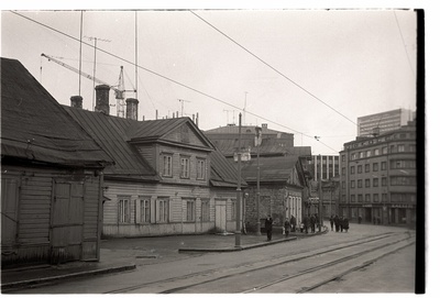 Tallinn. Tartu mnt 17, 19, 21, 23, 25. Vaade Tornimäe t nurgalt  similar photo