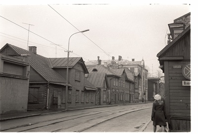 Tallinn. Tornimäe t ja Pääsukese t ristumiskoht. Hooned Tartu mnt 10, 12  duplicate photo