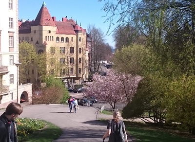 Ullankatu 3. Muukalaiskatu 4. nähtynä Tähtitornimäeltä rephoto