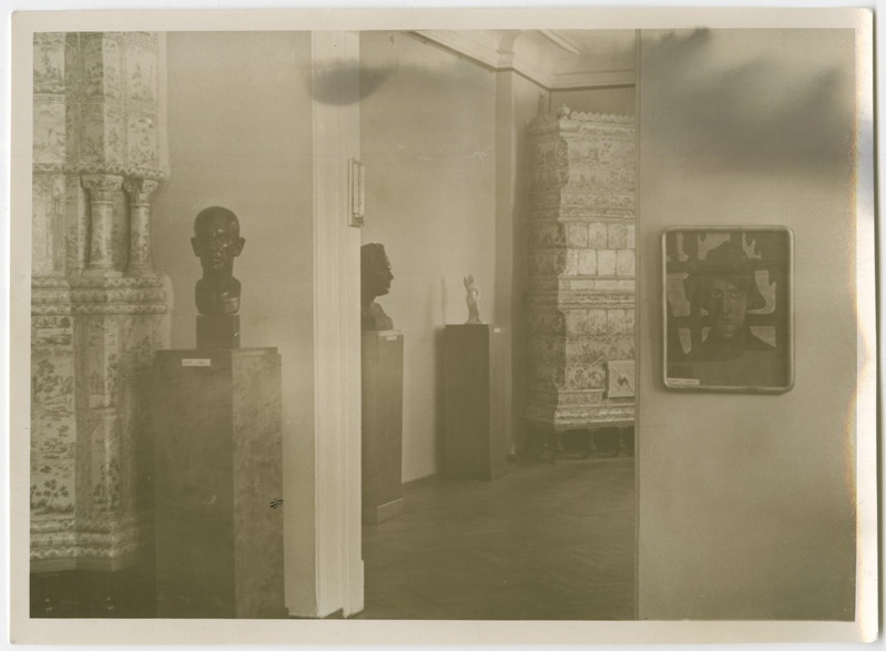 Herman Halliste teosed näitusel Kadrioru lossis