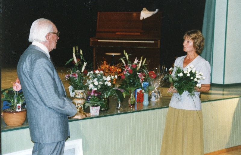 Daniel Vardja 90 sünnipäev. Õnnitleb Anne Ferschel