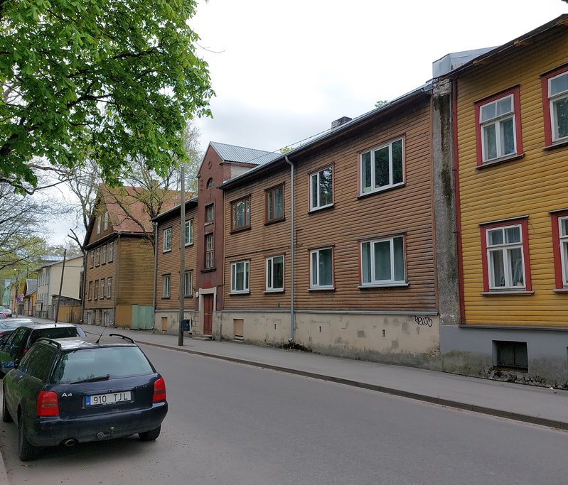 Pelgulinn: elamu Heina 11b rephoto