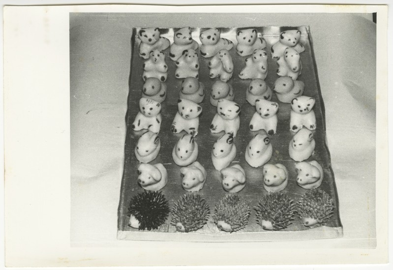 Kohvik "Tallinna" tootmisjuhti meisterkondiiter Leonid Heina arhiiv. Martsipankujud.