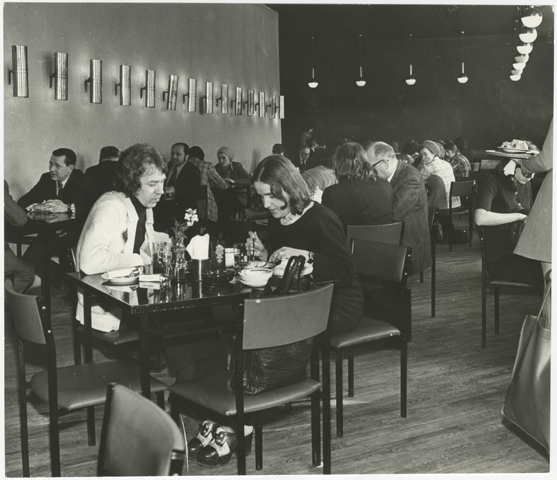 Foto. Kohvik Moskva interjöör. 1970ndad