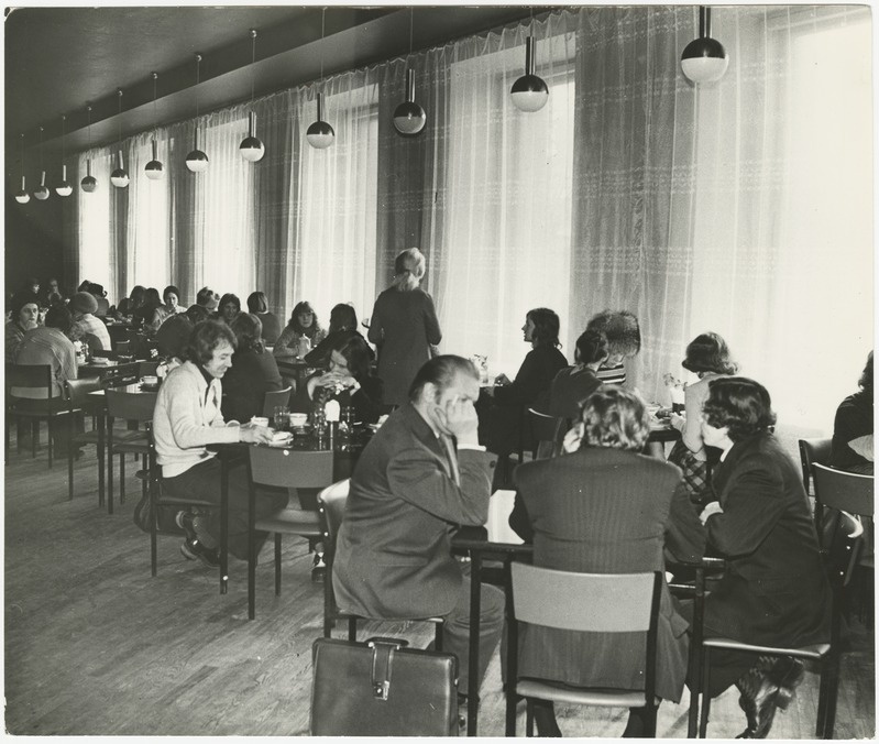 Foto. Kohvik Moskva interjöör. 1970ndad