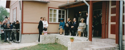 Kuninga- ja Presidendipaarid 05.05.2002  similar photo
