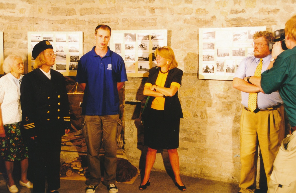 Osmussaare näituse avamine Meremuuseumis 2000.a.
