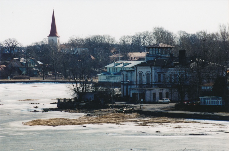 Vaated Haapsalule ja muuseumile, 2001