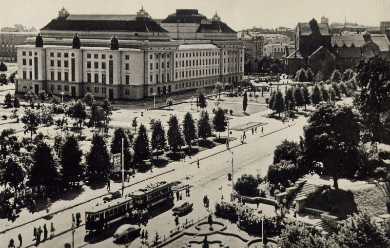 Oktoobri park ja Virumäe nurga haljak Tallinnas. Aleksander Niine