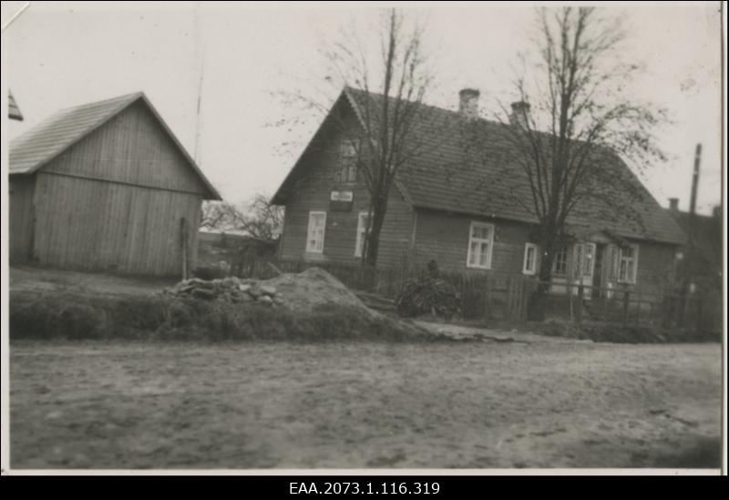 Oskar Lutsu Kevadest tuntud Raja Teele prototüübi, Adele Pärtelpoja vanemate maja Palamuse alevis