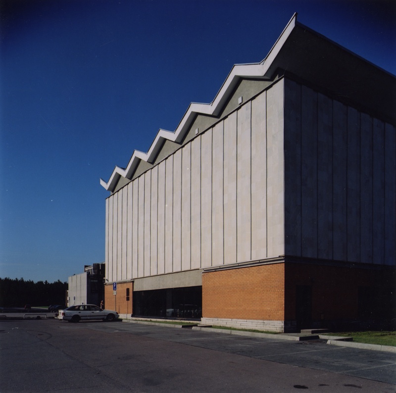 Tallinna Tehnikaülikool, vaade. Arhitektid Uno Tölpus, Henno Sepmann, Olga Kontšajeva