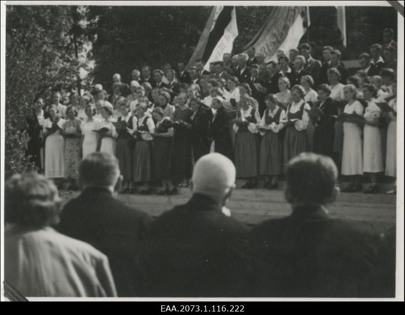 Laulupidu Palamusel, koor laululaval